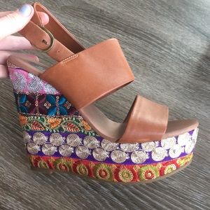 Steve Madden Aztecca Wedges